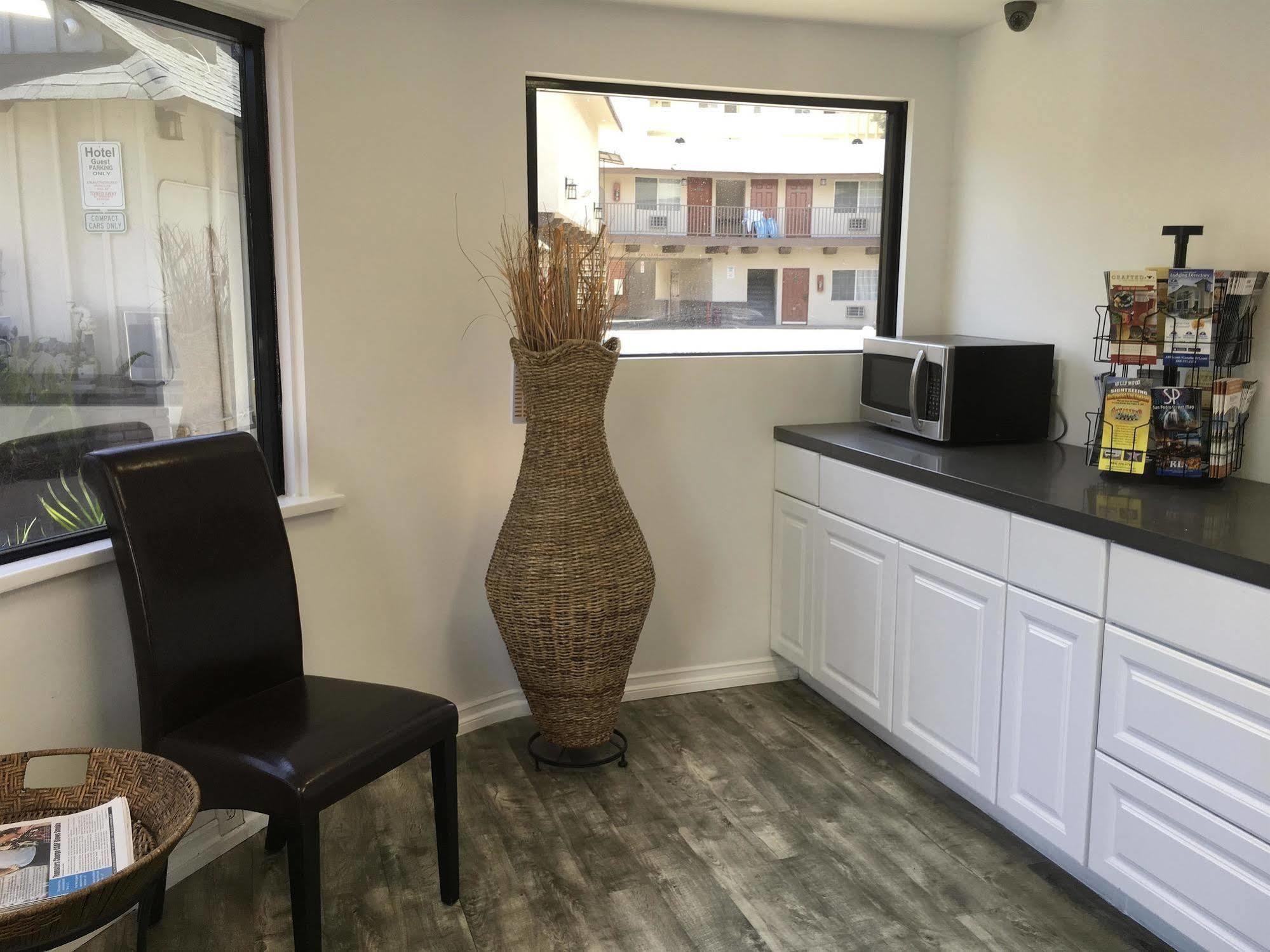Americas Best Value Inn Rancho Palos Verdes Bagian luar foto
